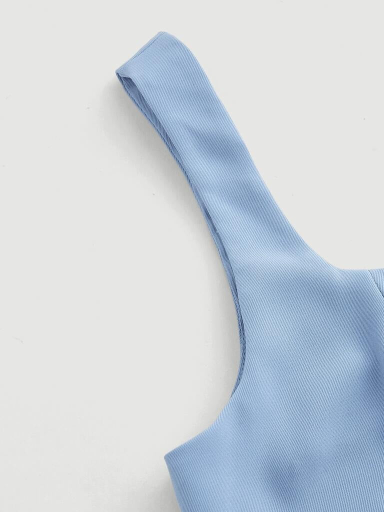 Conjunto Feminino Azul Bebê Sintra – Sofisticação e Versatilidade