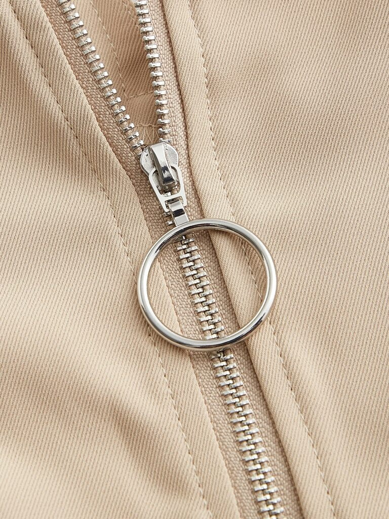 Conjunto Feminino Bege Sintra – Elegância Atemporal