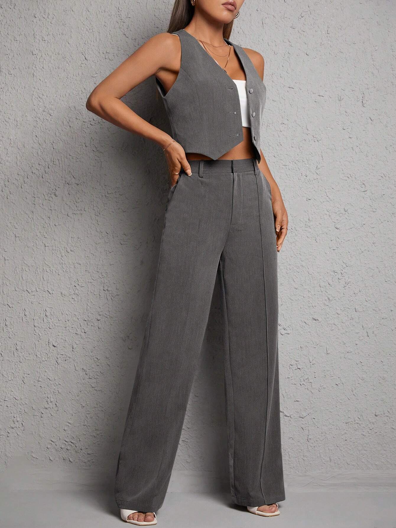 Conjunto Feminino Luciara – Sofisticação Atemporal