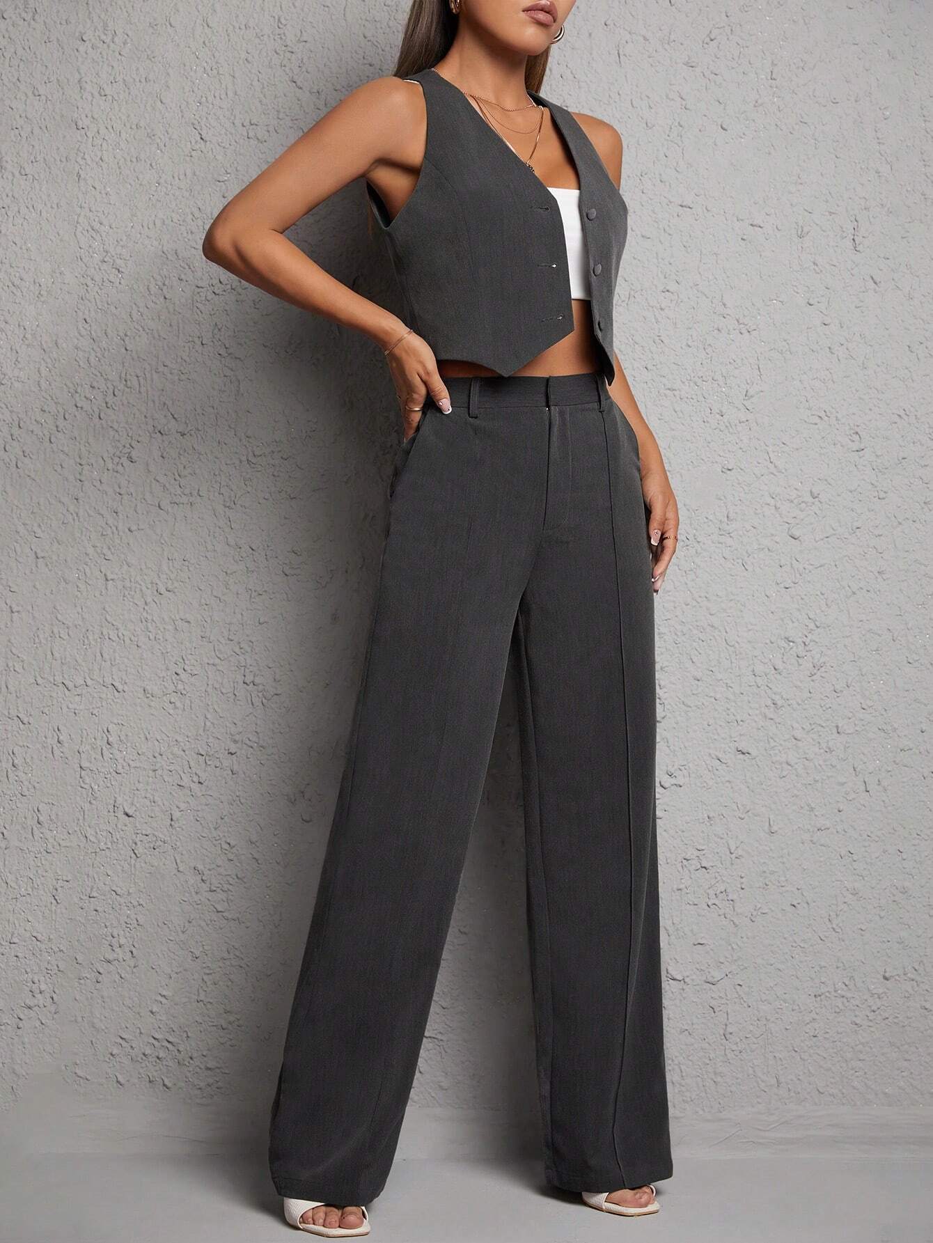 Conjunto Feminino Luciara – Sofisticação Atemporal