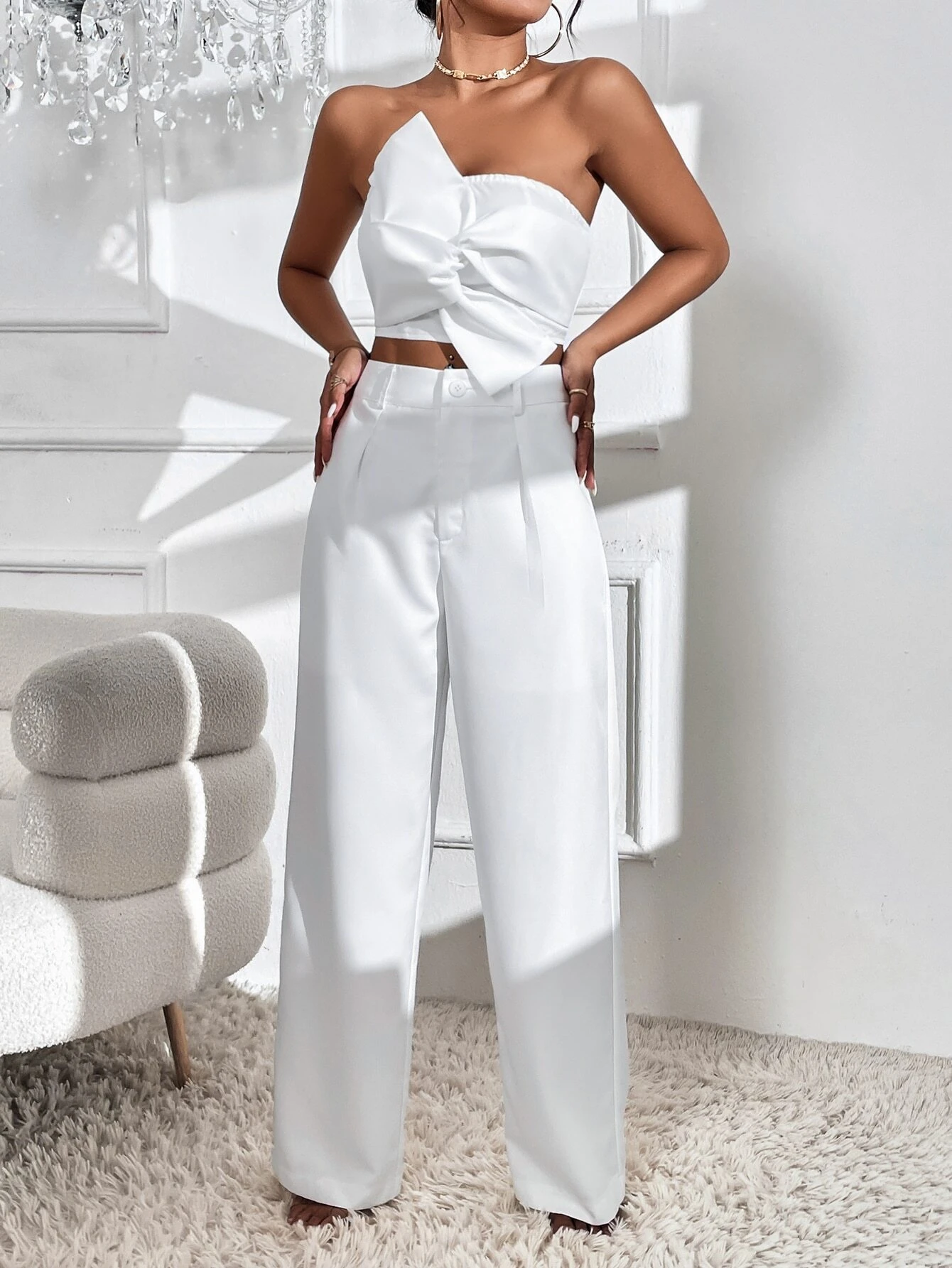 Conjunto Feminino Elegância Privé Branco – Sofisticação Atemporal