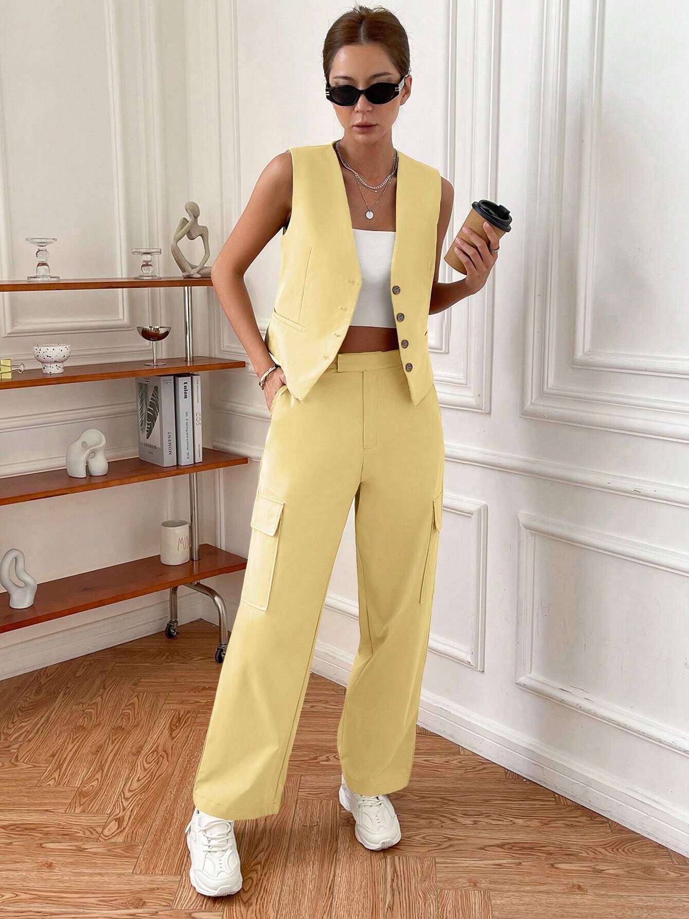 Conjunto Feminino Elegante Amarelo Lua – Sofisticação com energia