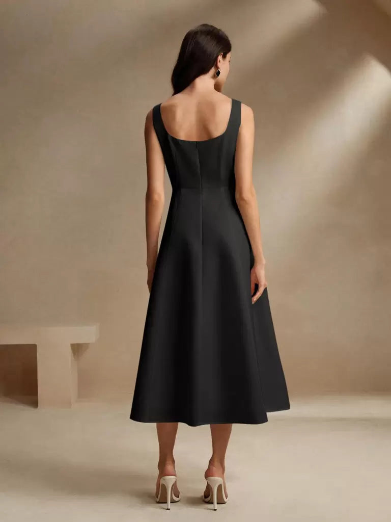 Vestido Midi Francês Decote Quadrado Noir – Sofisticação Atemporal