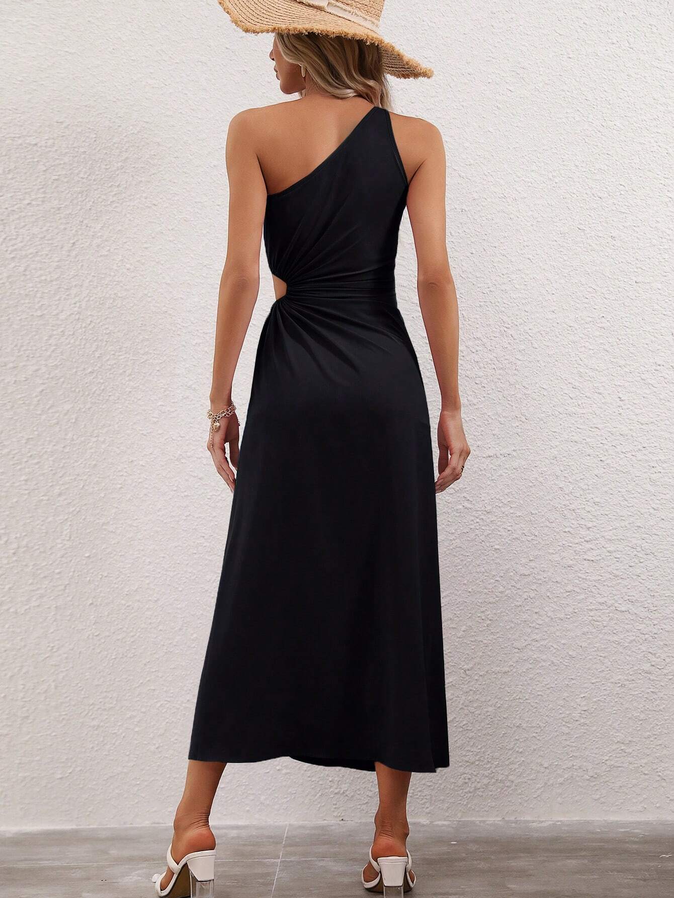 Vestido Midi Preto Gabryelle – Elegância com Toque Moderno
