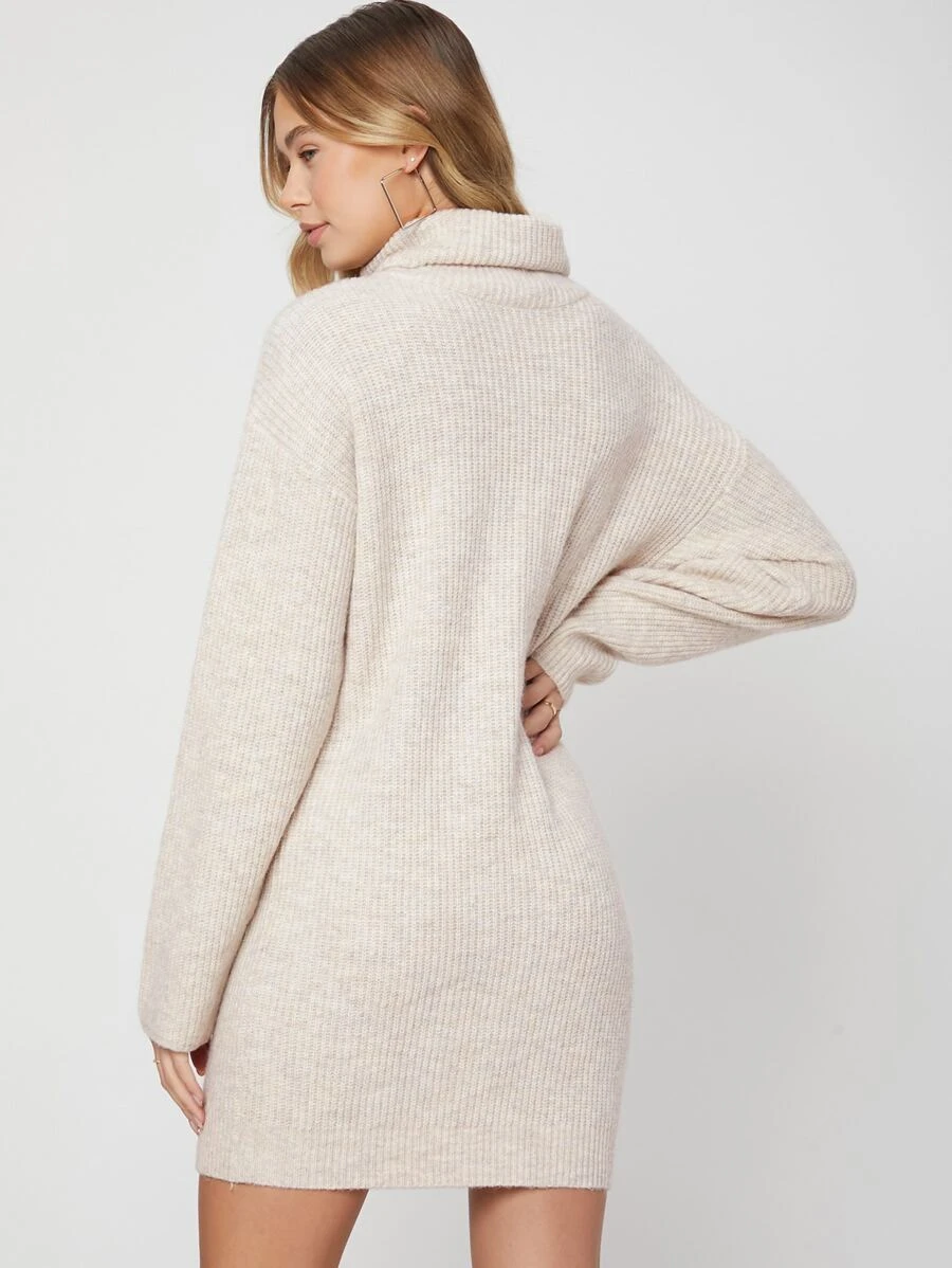 Vestido Feminino Helena – Tricot Bege de Manga Longa