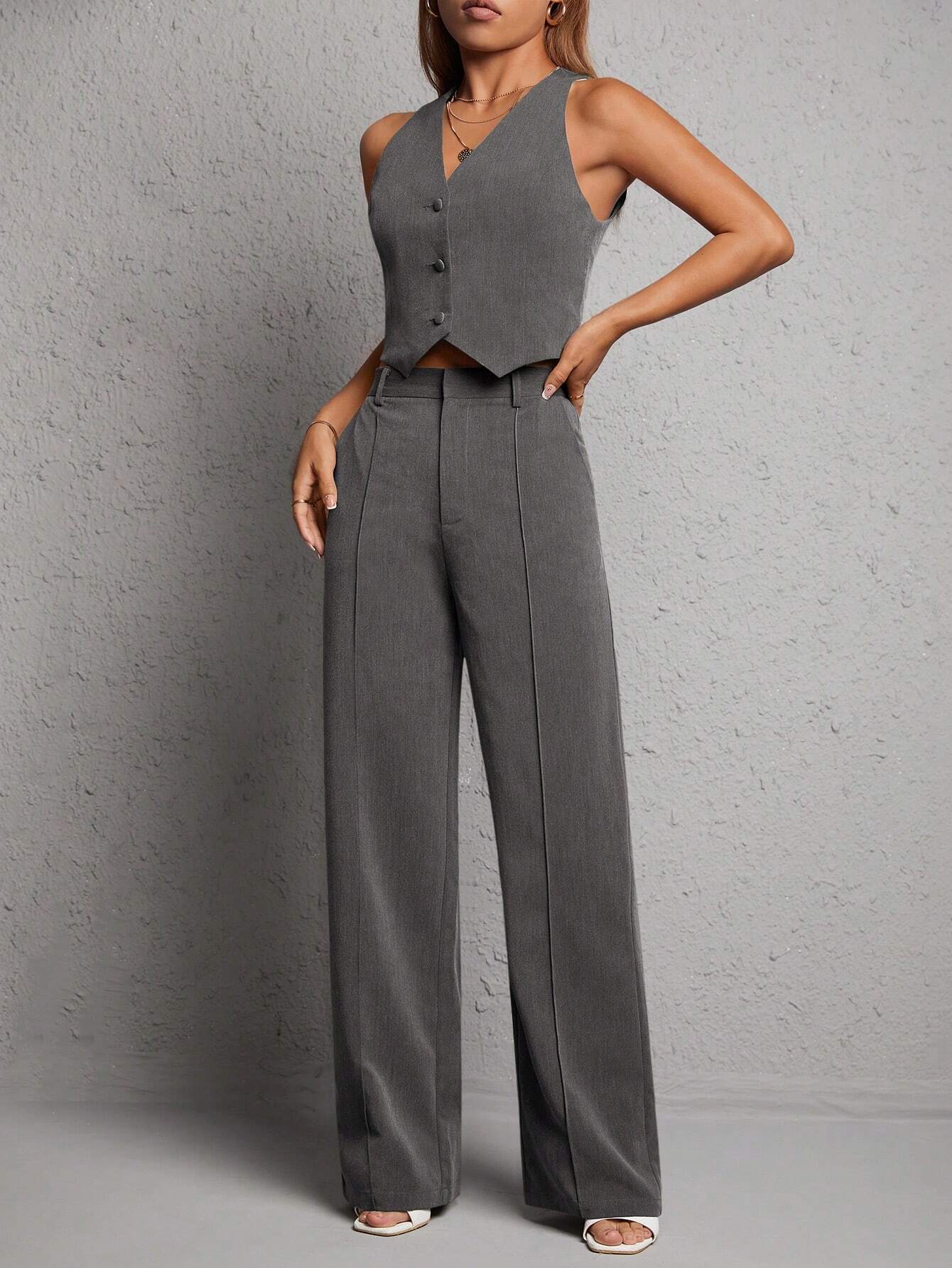 Conjunto Feminino Luciara – Sofisticação Atemporal