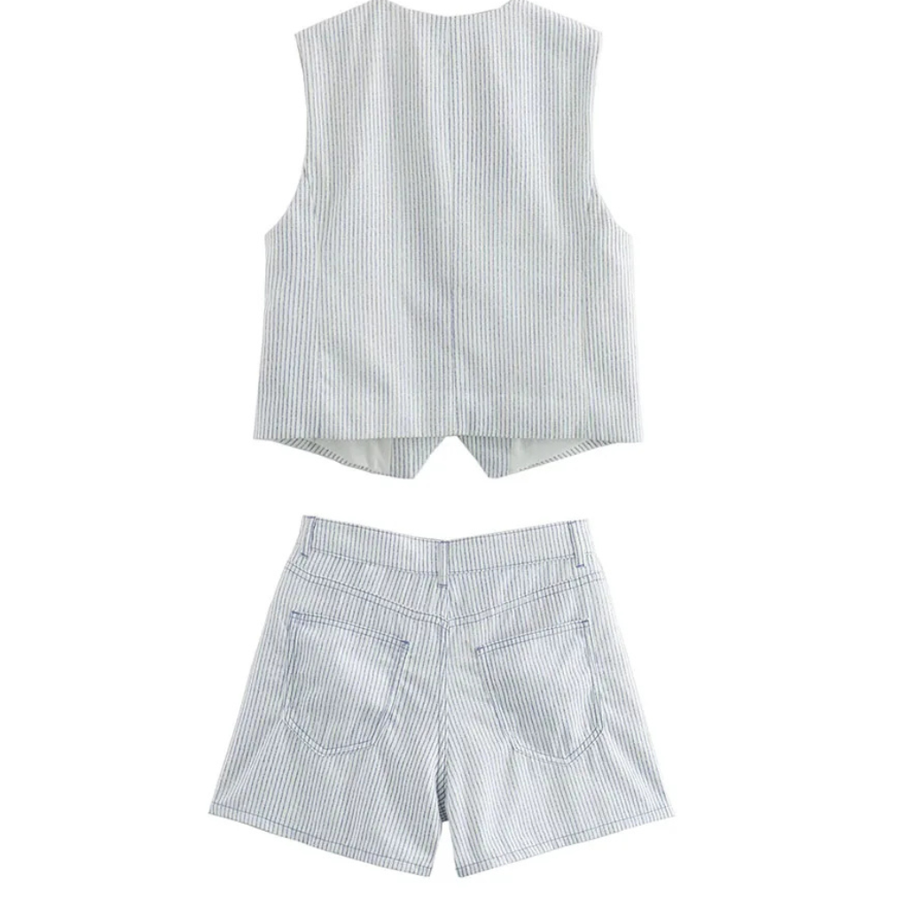 Conjunto Feminino Listrado Branco – Decote V &amp; Cintura Alta Hag