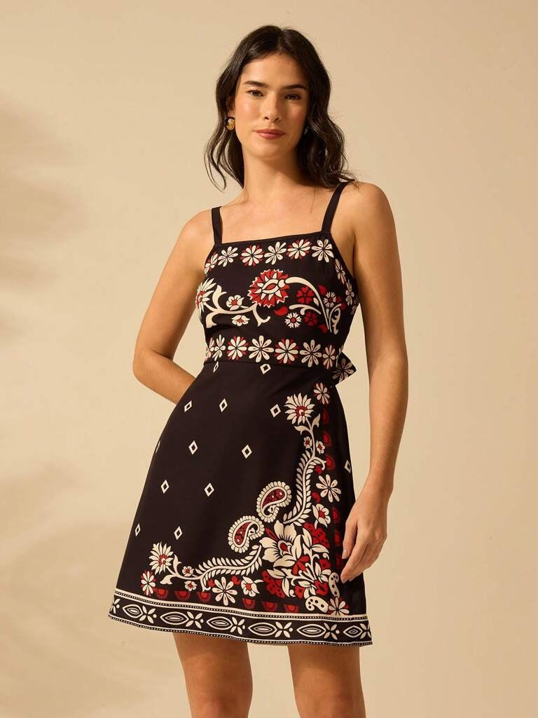 Vestido Curto Boho Ischia – Estampa Tribal &amp; Floral