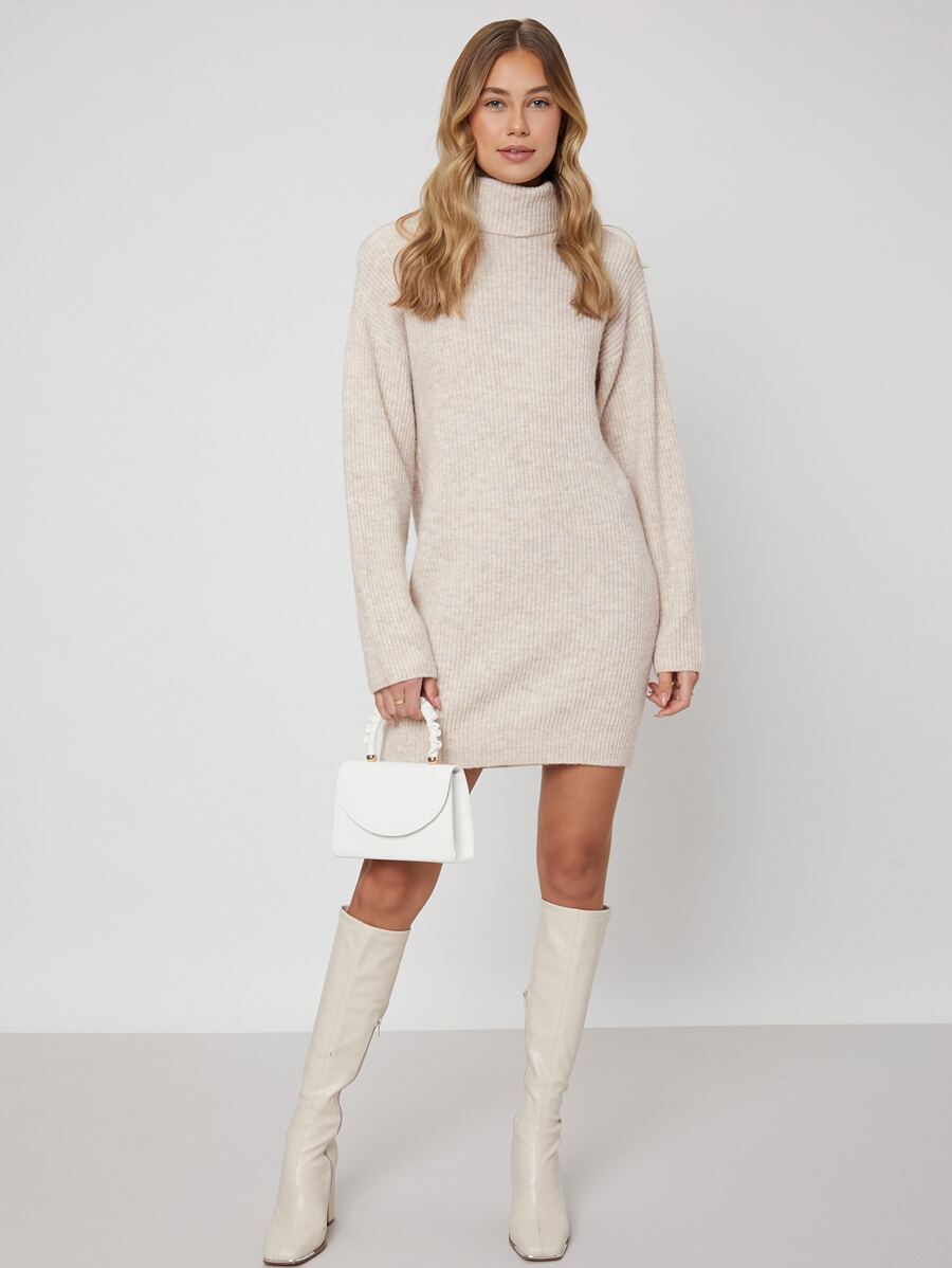 Vestido Feminino Helena – Tricot Bege de Manga Longa